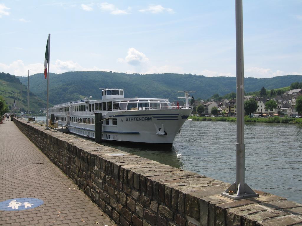 Haus Marlene Zell an der Mosel Exterior foto
